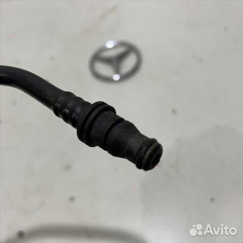 Трубка расширительного бочка Мерседес w222