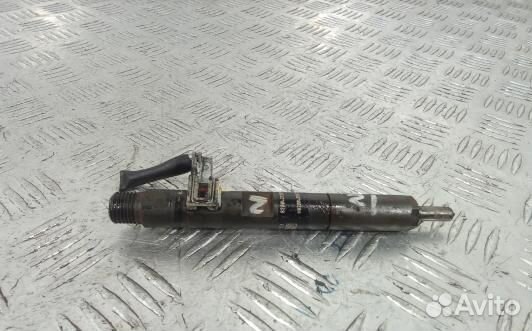 Форсунка дизельная nissan note E11 (EDN21AL02)