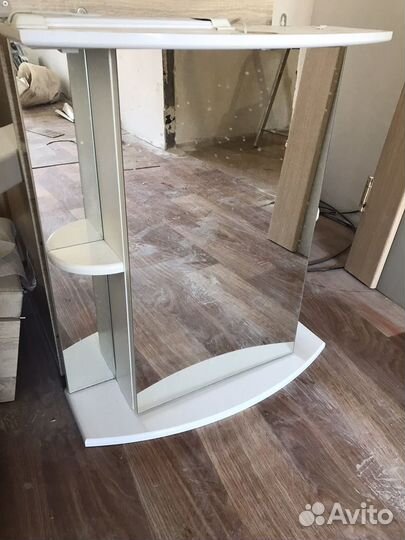 Шкафчик с зеркалом в ванную бу