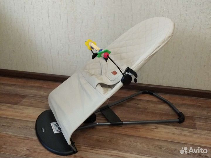 Шезлонг новый Luxmom