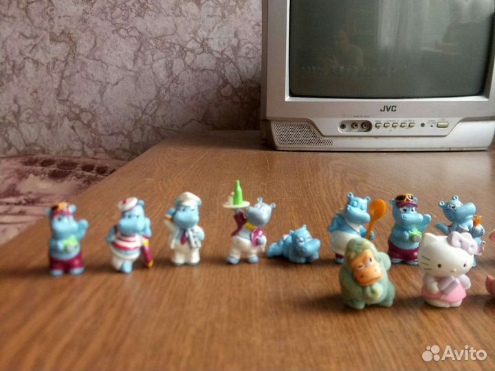Игрушки из киндера