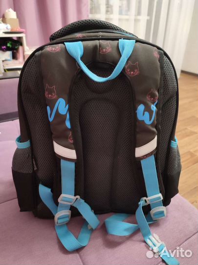 Школьный рюкзак