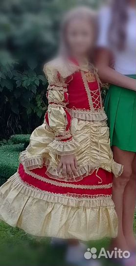 Костюм королевы