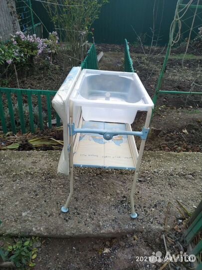 Пеленатор с ванночкой