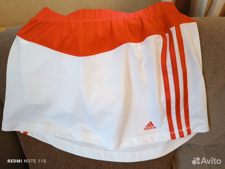 Теннисный костюм женский adidas