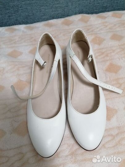 Туфли новые натуральная кожа 39 размер