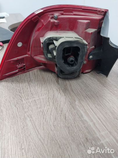 Фонарь задний правый внешний Volkswagen Touareg2NF