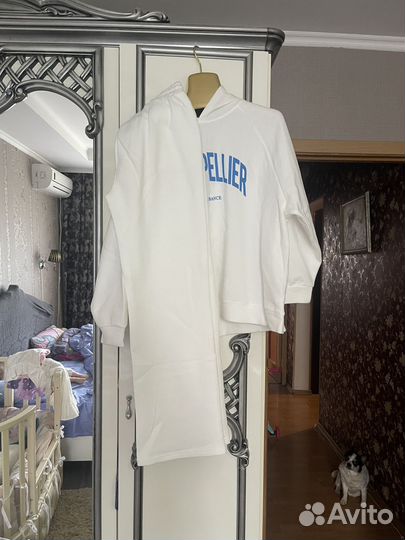 Костюм женский