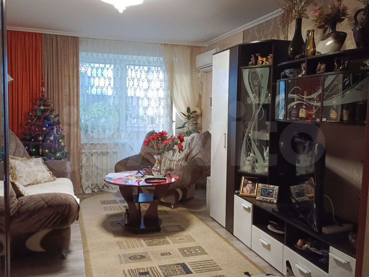 2-к. квартира, 58 м², 3/12 эт.