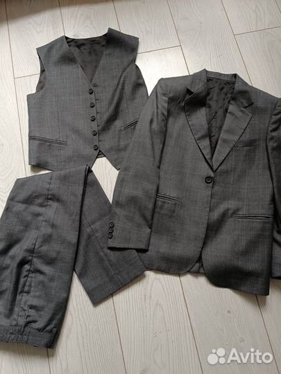 Костюм школьный