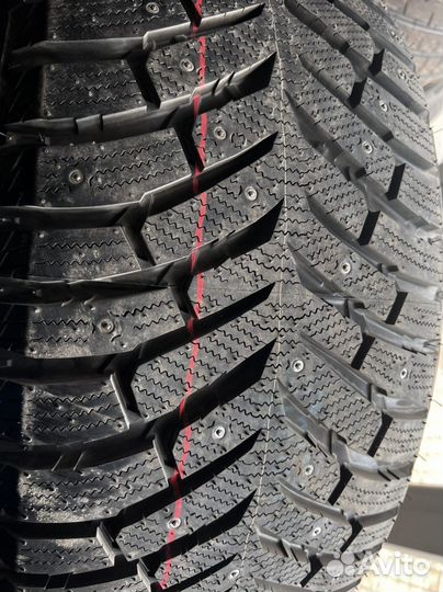 Toyo Observe Ice-Freezer 285/45 R22