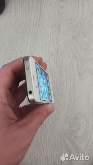 iPhone 4S, 16 ГБ