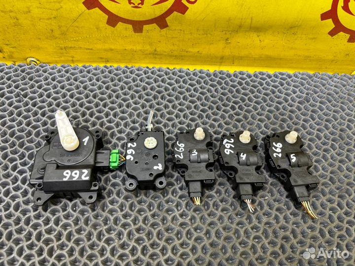 Моторчик заслонки печки Jaguar Xf X250 3.0 V6