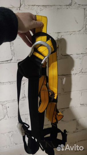 Страховочная привязь petzl newton размер 2