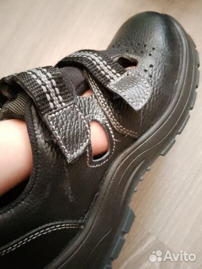 Ботинки рабочие р. 42