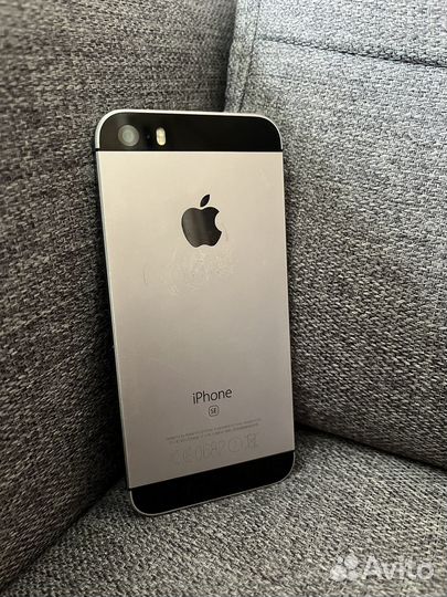 iPhone SE, 16 ГБ