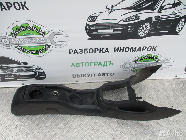 Консоль центральная Citroen C4 2007г