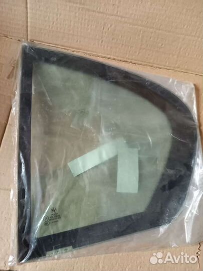 Форточка задняя левая bmw 5 e60