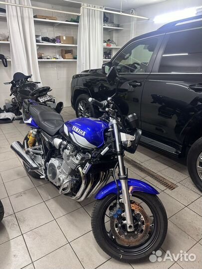 Мотоцикл ямаха (yamaha)