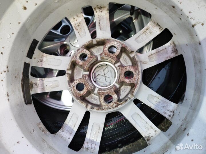 Оригинальные колеса Mitsubishi R16 215/65