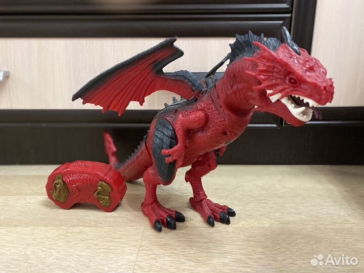 Динозавр на радио управлении