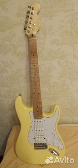 Fender Stratocaster электрогитара копия HSS