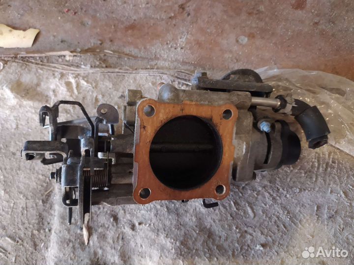 Дросельная заслонка Тойота Камри xv10 3vz fe