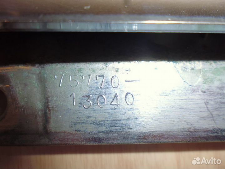 Молдинг капота Toyota Corolla Verso