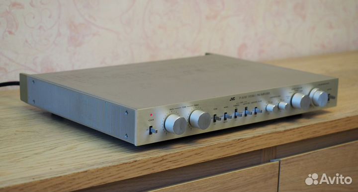 Предварительный усилитель JVC P-3030. 220 Вольт