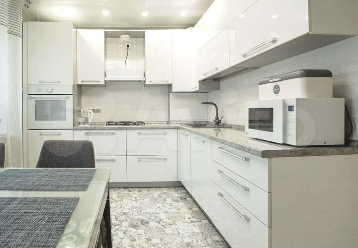 2-к. квартира, 60 м², 5/9 эт.