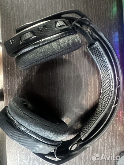 Наушники беспроводные Plantronics rig 800