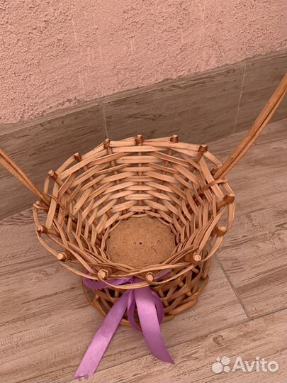 Корзина плетеная