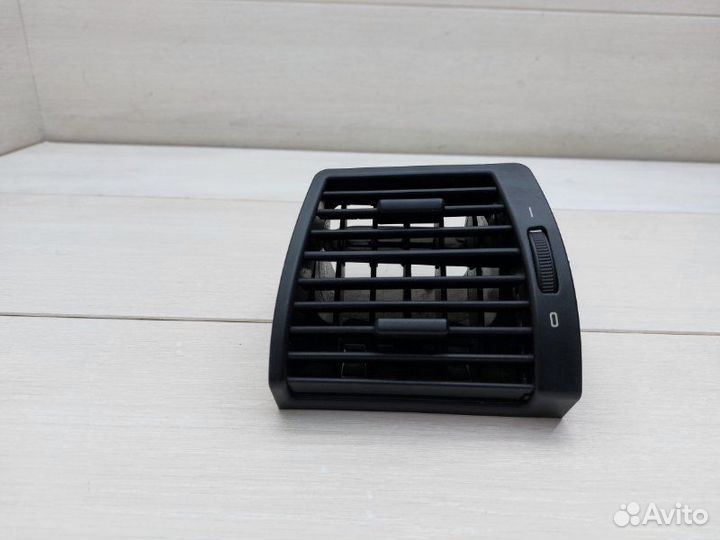 Дефлектор воздушный передний левый Bmw X5 Е53 M57N