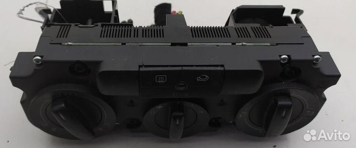 Переключатель отопителя Volkswagen Golf