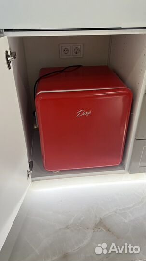 Холодильник dexp RF-SD050RMA/R