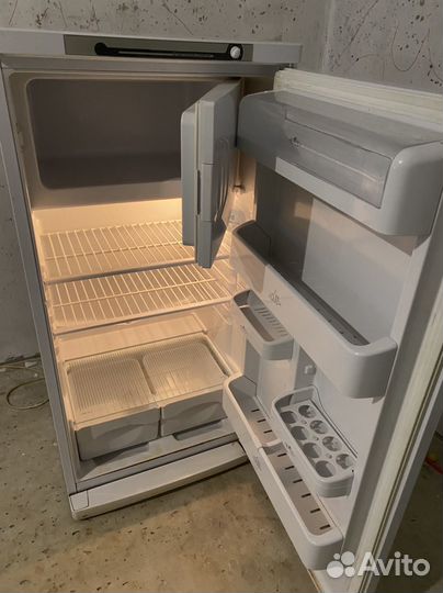 Холодильник Indesit SD125.002