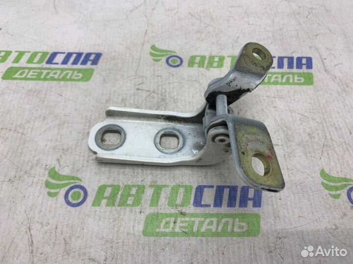 Петля двери задняя правая Opel Mokka кроссовер