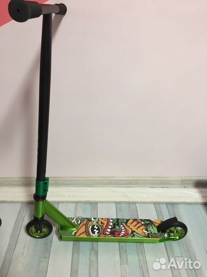 Трюковой самокат