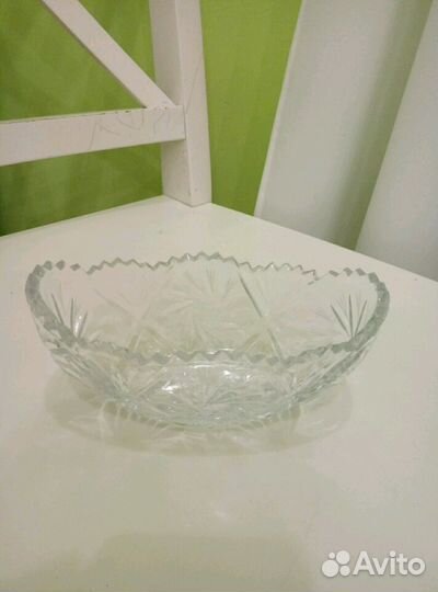 Хрустальная конфетница