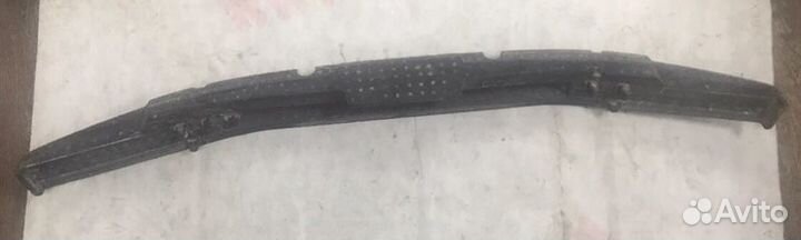 Абсорбер переднего бампера передний Toyota Land