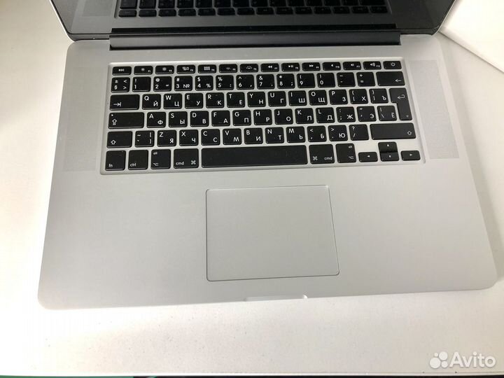 Apple MacBook Pro 15 16/256