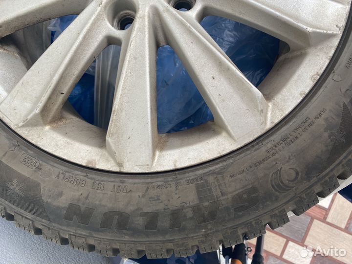 Колеса зимние в сборе на WAG r16