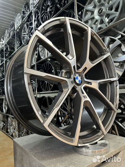 Разноширокие диски R19 5*120 BMW 723 M стиль