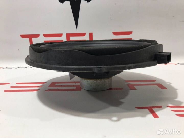 Динамик двери передний Tesla Model S 2015