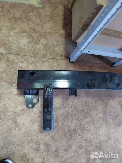 Усилитель переднего бампера Hyundai Solaris 2