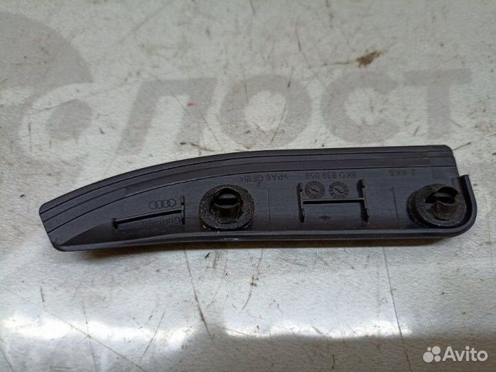 Заглушка двери задняя левая Audi A4 B8 cdhb 2010
