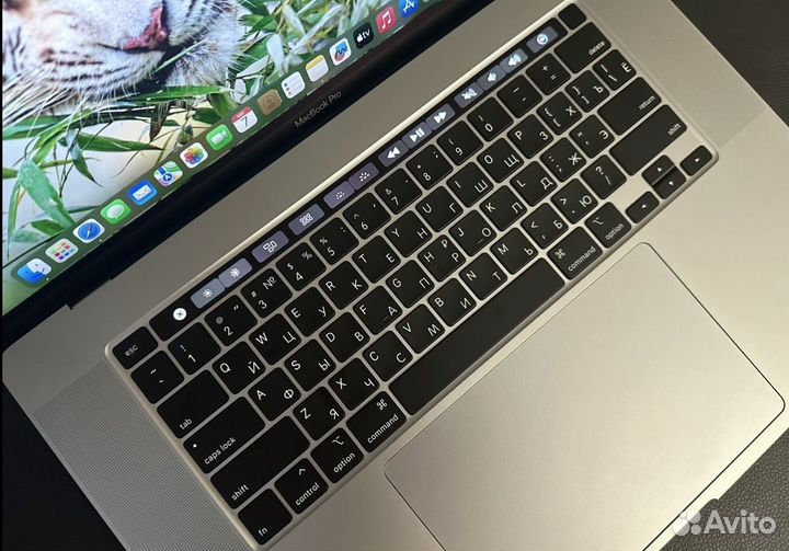 MacBook Pro 16 i9 32GB 1TB 8GB Видеокарта