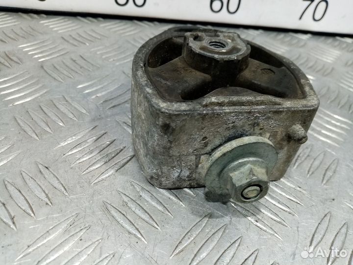 Б/У Опора кпп левая VW#001