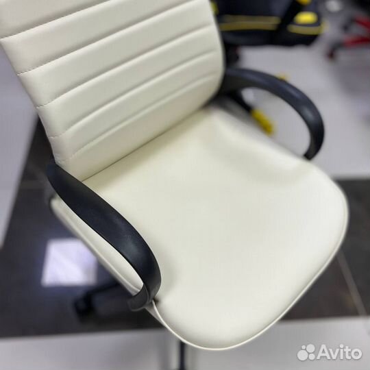 Компьютерное кресло