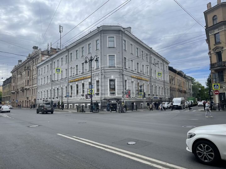 Суперпроходное на 5и углах 233 м²